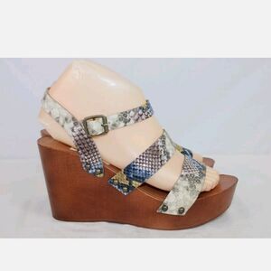 Madden Girl G-Denya Women Platform Wedges Sandals Shoes Size 8.Excellent cond